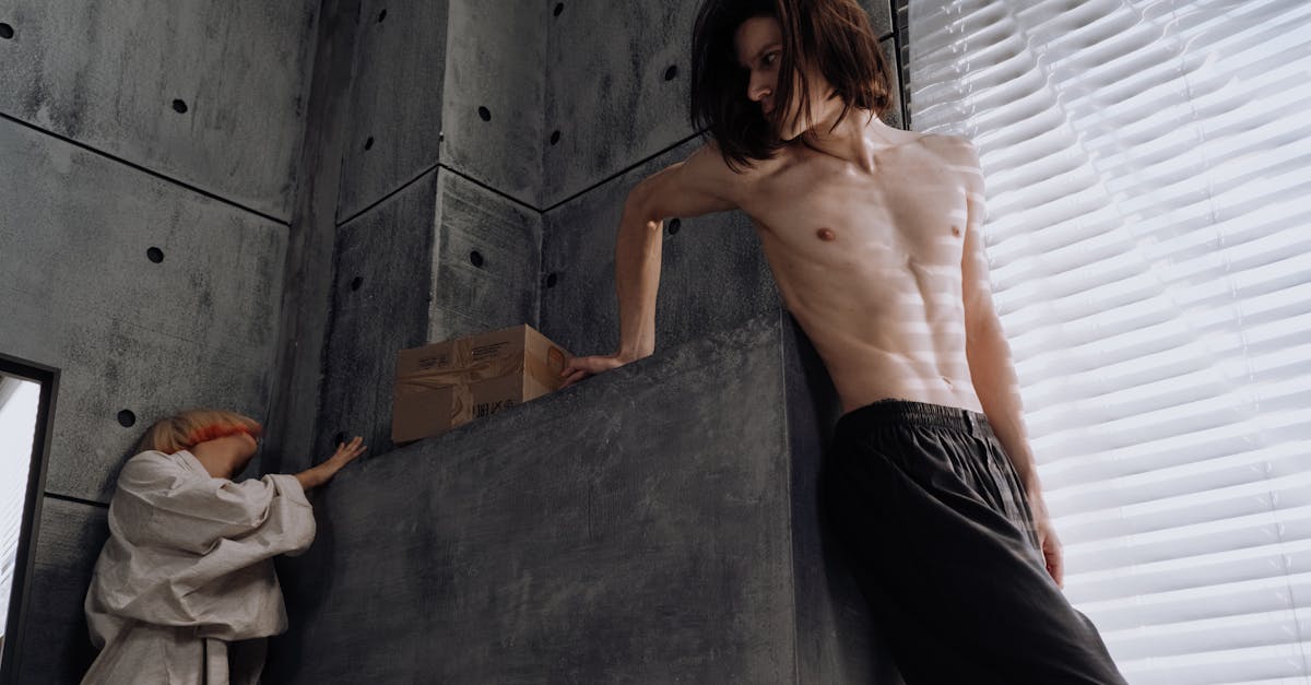 Photo libre de droits d'adulte, mur en béton, contemporain